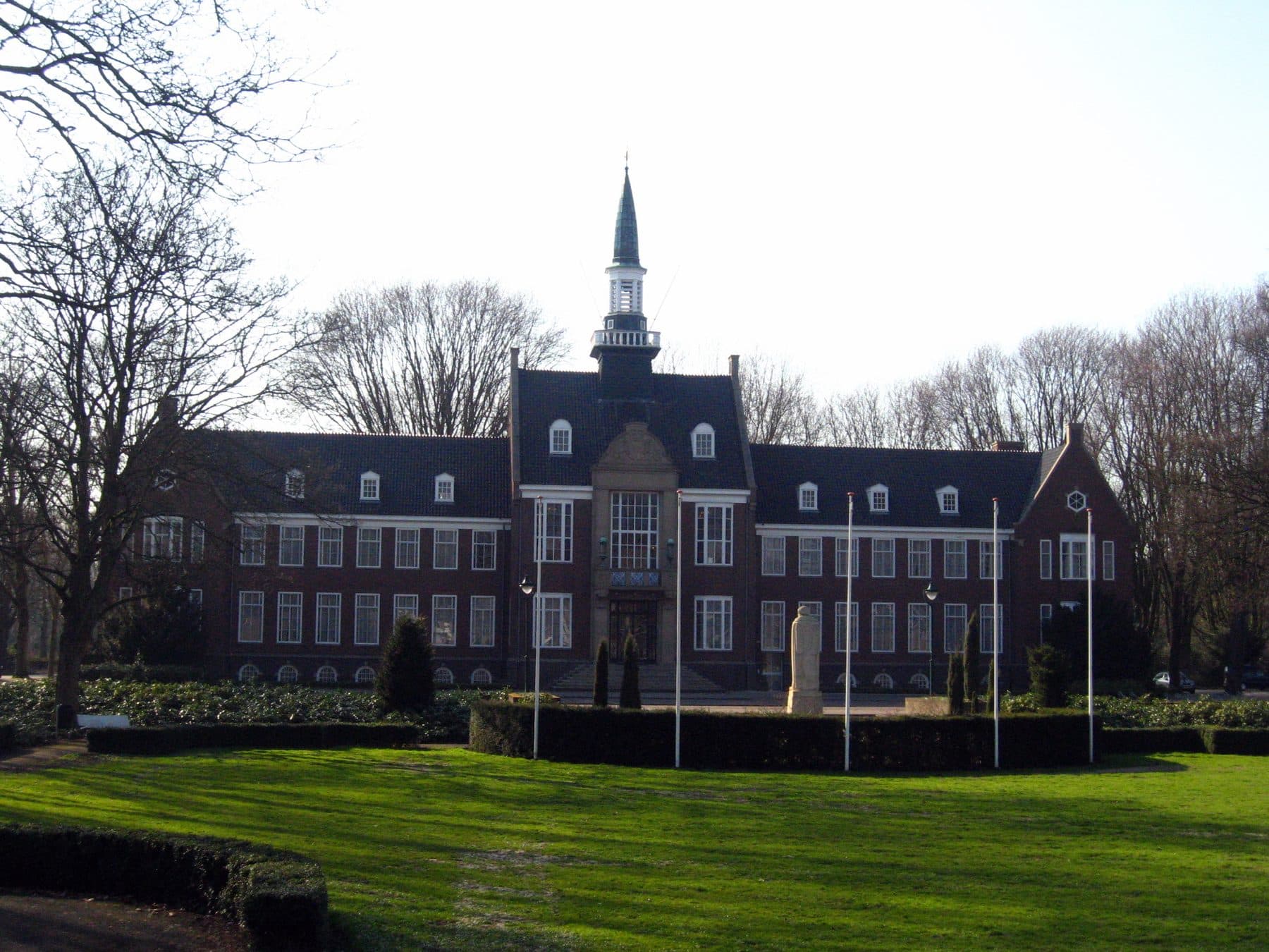 Alphen aan den Rijn stadsaanzicht, installateurs vergelijken