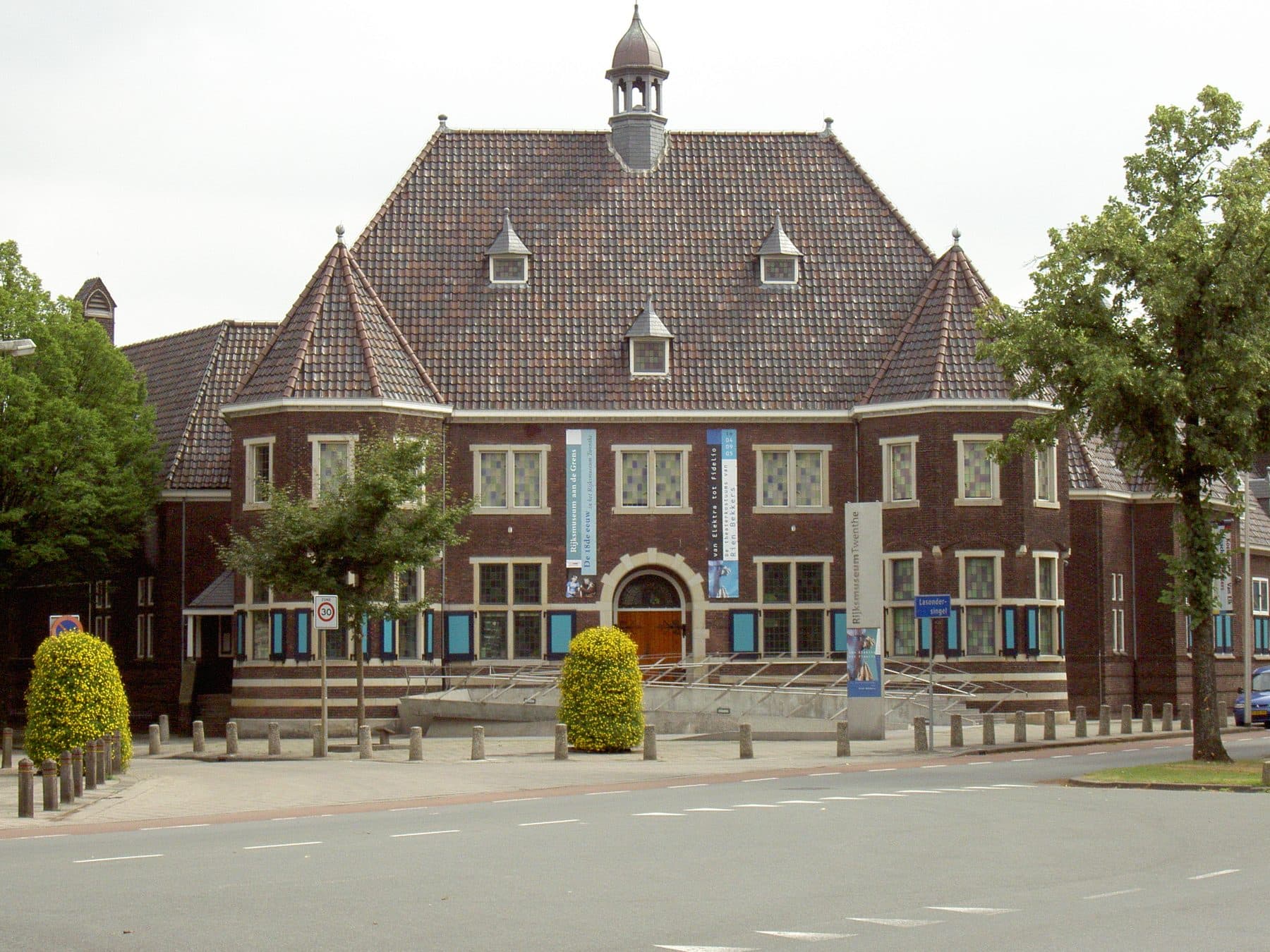 Enschede stadsaanzicht, installateurs vergelijken