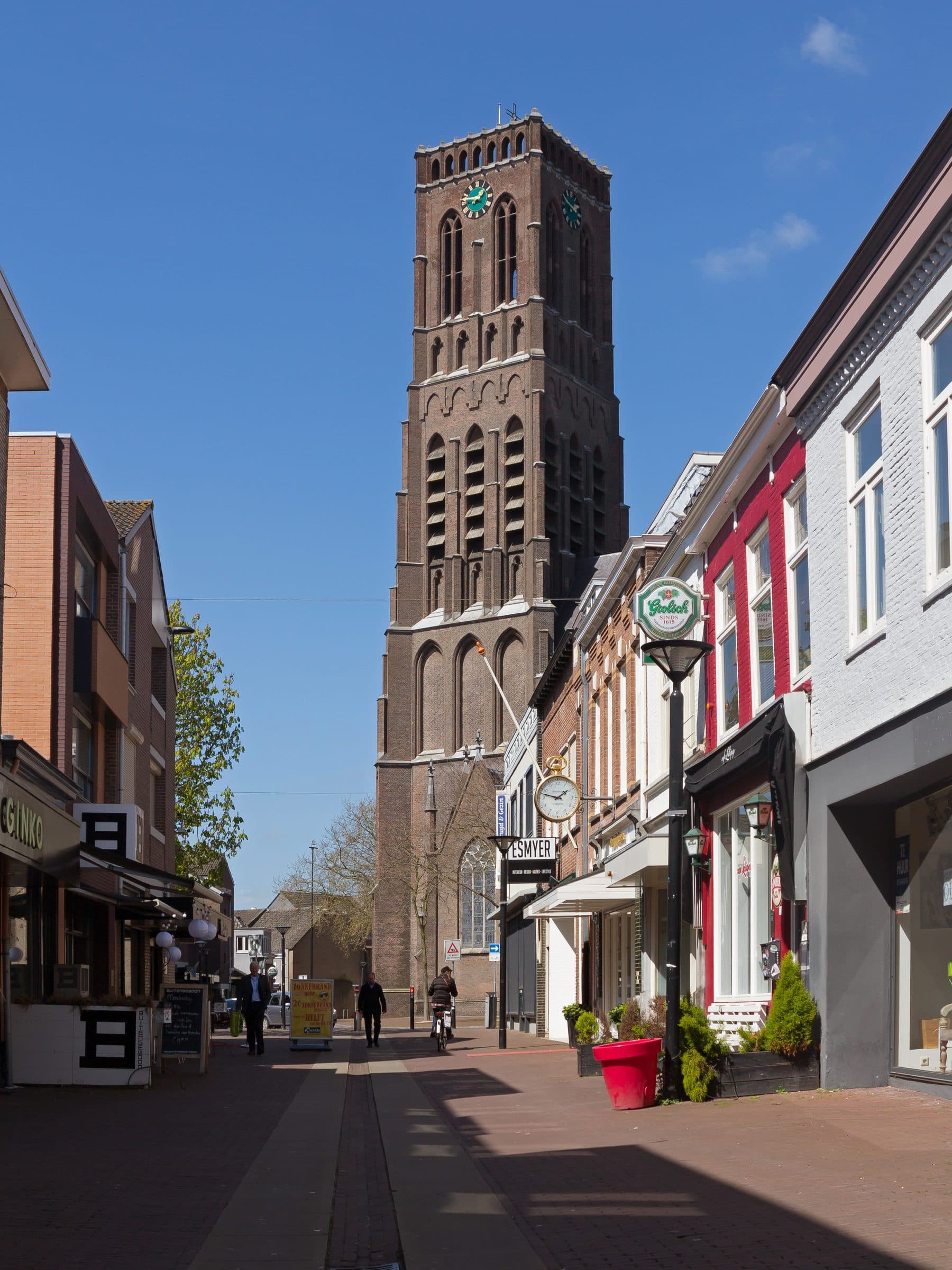 Oss stadsaanzicht, installateurs vergelijken