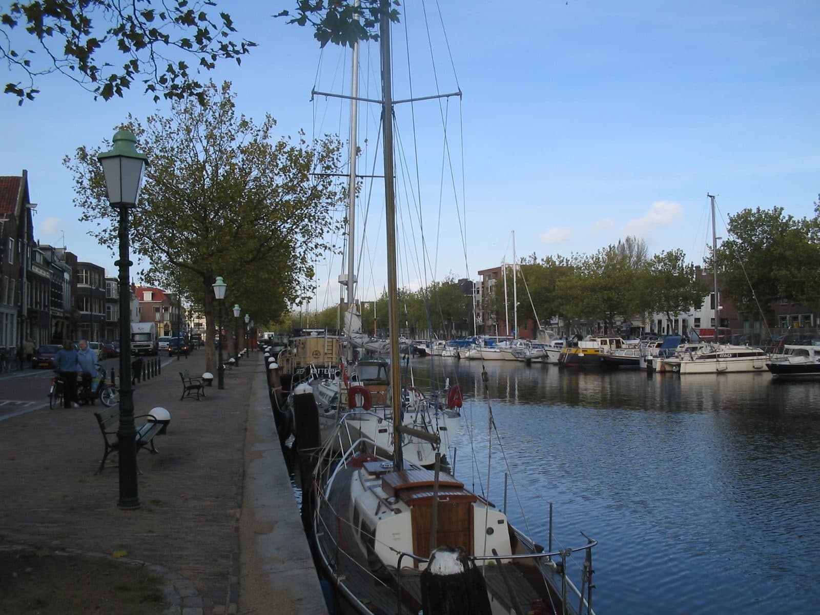 Vlaardingen stadsaanzicht, installateurs vergelijken